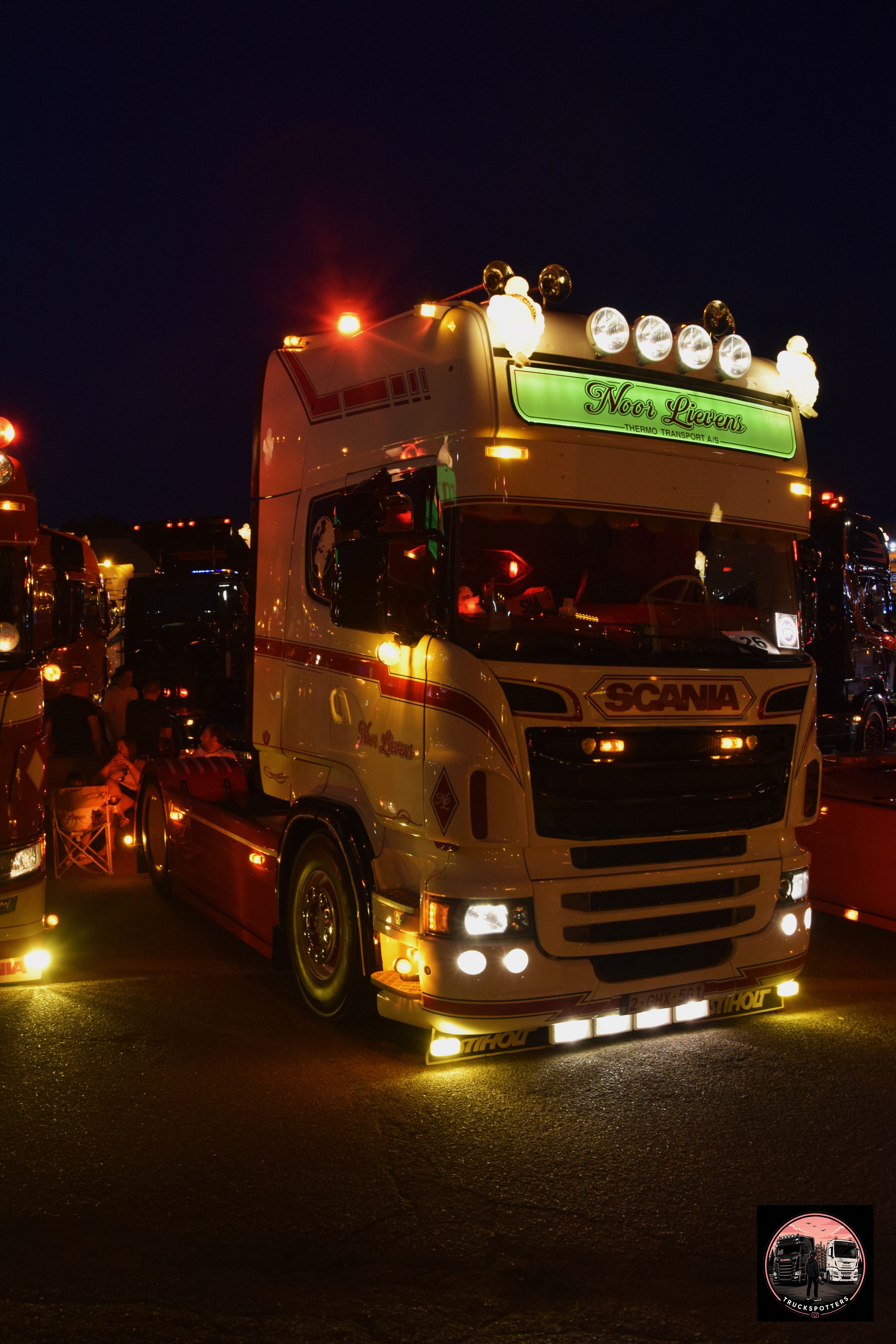 Truckfoto: Scania, Trekker, Putte Lights on, Noor Lievens